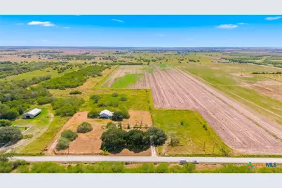 7287 Hanselman Road, Victoria, TX 77905 - Photo 27