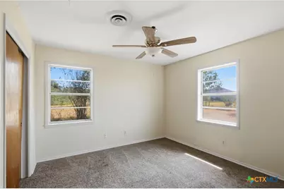 7287 Hanselman Road, Victoria, TX 77905 - Photo 17