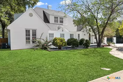 445 N Wall Street, Belton, TX 76513 - Photo 27