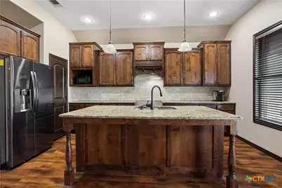 615 Mason Circle, Victoria, TX 77904 - Photo 11