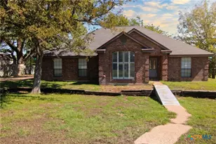 206 Texas St, Copperas Cove, TX 76522 - Photo 1
