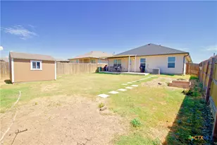 105 Harlan Dr, Hutto, TX 78634 - Photo 27