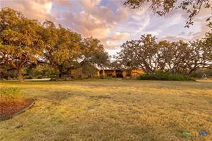 26037 Lewis Ranch Rd, New Braunfels, TX 78132 - Photo 7