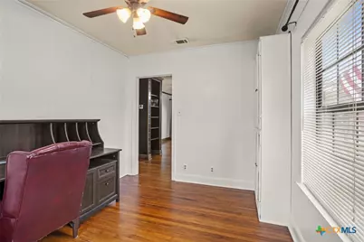 139 E 13th Avenue, Belton, TX 76513 - Photo 25