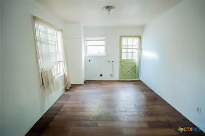 1408 E Power Avenue, Victoria, TX 77901 - Photo 3