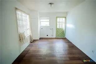 1408 E Power Ave, Victoria, TX 77901 - Photo 3
