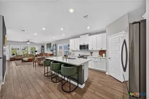 1237 Ella Xing, New Braunfels, TX 78130 - Photo 11