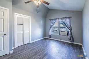 719 Mary Jane St, Belton, TX 76513 - Photo 13