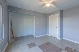 719 Mary Jane St, Belton, TX 76513 - Photo 11