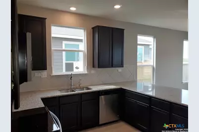 567 Pebble Bend, New Braunfels, TX 78130 - Photo 13