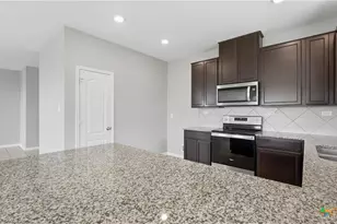 567 Pebble Bend, New Braunfels, TX 78130 - Photo 7