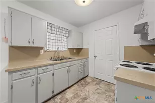 914 Randa St, Copperas Cove, TX 76522 - Photo 7
