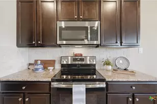 5626 Meadow Sky, New Braunfels, TX 78132 - Photo 13