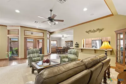 107 Zephyr Drive, Victoria, TX 77904 - Photo 3