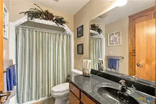 107 Zephyr Dr, Victoria, TX 77904 - Photo 23