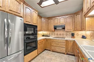 107 Zephyr Dr, Victoria, TX 77904 - Photo 15
