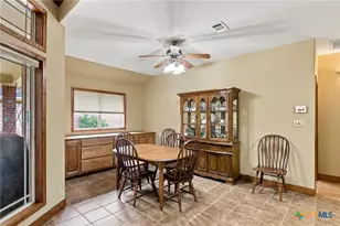 107 Zephyr Dr, Victoria, TX 77904 - Photo 13