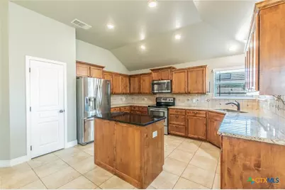 2105 Briar Hollow Drive, Temple, TX 76502 - Photo 5
