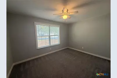 2201 E Colorado Street, Victoria, TX 77901 - Photo 7