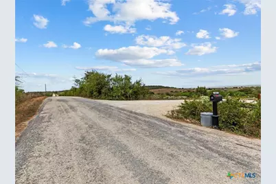 1620 Dietert Road, Seguin, TX 78155 - Photo 7