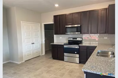2509 Marty Way, Seguin, TX 78155 - Photo 7