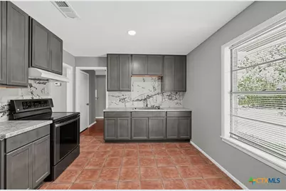 1503 Bexar Avenue, Victoria, TX 77901 - Photo 3