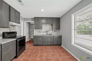 1503 Bexar Ave, Victoria, TX 77901 - Photo 3
