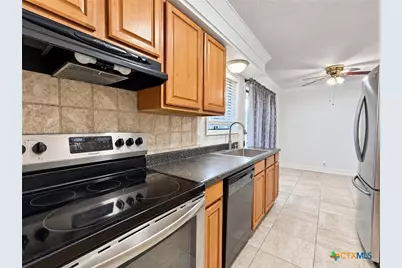 720 Whitewing Street, Victoria, TX 77905 - Photo 5