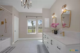 203 Bella Vista Cir, Kyle, TX 78640 - Photo 19