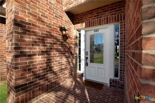 203 Bella Vista Cir, Kyle, TX 78640 - Photo 35