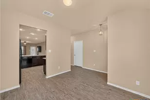 2941 Field Vw, New Braunfels, TX 78130 - Photo 5