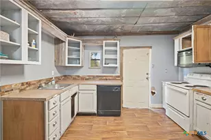 134 S Lone Star Pkwy, Moody, TX 76557 - Photo 5