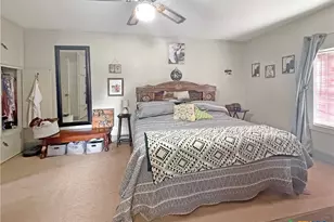 200 Peikert St, Port Lavaca, TX 77979 - Photo 13