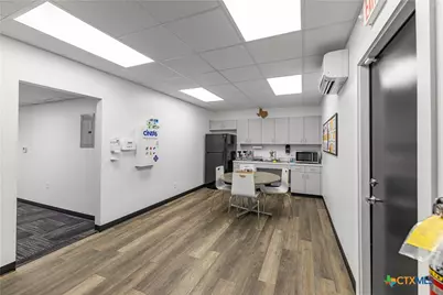 6601 N Navarro Street, Victoria, TX 77904 - Photo 27
