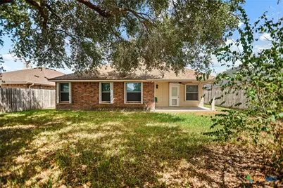 303 Waterstone, Victoria, TX 77901 - Photo 25