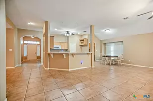 303 Waterstone, Victoria, TX 77901 - Photo 5
