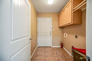 303 Waterstone, Victoria, TX 77901 - Photo 11