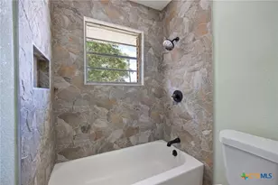 1002 College St, Gatesville, TX 76528 - Photo 17