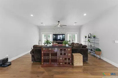 725 Winding View, New Braunfels, TX 78132 - Photo 7