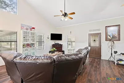 7686 US Highway 90A, Gonzales, TX 78629 - Photo 5