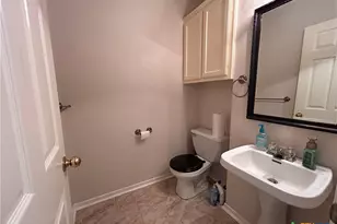 624 Pennsylvania Ave, Victoria, TX 77904 - Photo 3