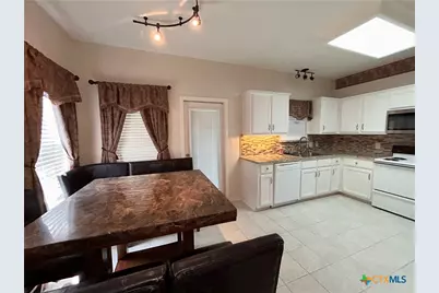624 Pennsylvania Avenue, Victoria, TX 77904 - Photo 7