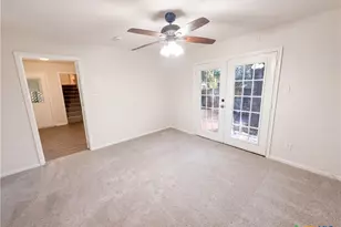 111 S College St, Gonzales, TX 78629 - Photo 21