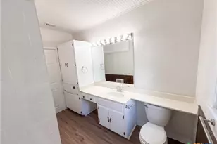 111 S College St, Gonzales, TX 78629 - Photo 15