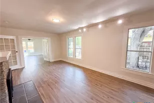 111 S College St, Gonzales, TX 78629 - Photo 3