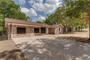 303 Carothers St, Copperas Cove, TX 76522 - Photo 1