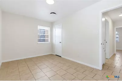 303 Carothers Street, Copperas Cove, TX 76522 - Photo 17
