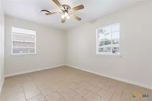 303 Carothers St, Copperas Cove, TX 76522 - Photo 11