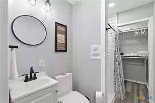 1500 Fleming Dr, Seguin, TX 78155 - Photo 27