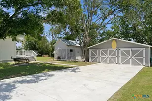 1500 Fleming Dr, Seguin, TX 78155 - Photo 19